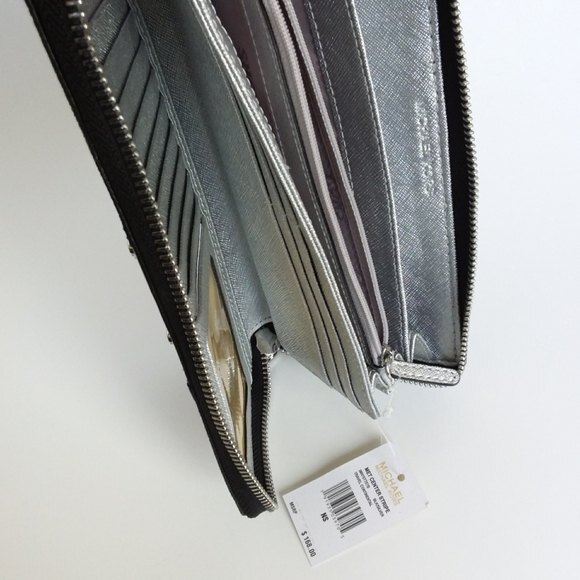Michael Michael Kors | Met Center Stripe Wallet - Picture 7 of 8